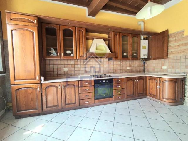Appartamento in vendita a Tribiano, Lombardia