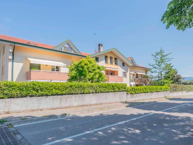 Appartamento in vendita a Tricesimo, Friuli-Venezia Giulia