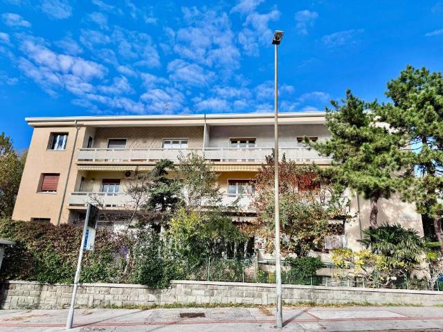 Appartamento in vendita a San Giovanni-Chiadino-Rozzol, Villa Opicina