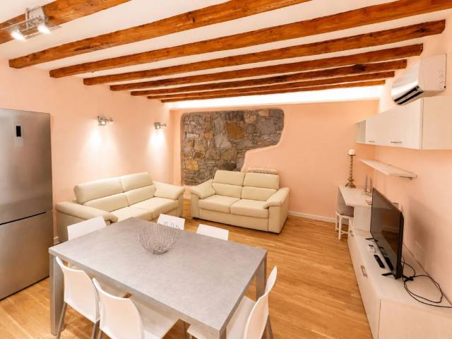 Appartamento in vendita a Città Nuova-Barriera Nuova-San Vito-Città Vecchia, Villa Opicina
