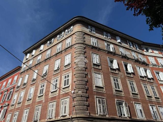 Appartamento in vendita a Città Nuova-Barriera Nuova-San Vito-Città Vecchia, Villa Opicina