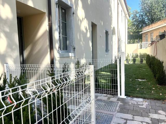 Appartamento in vendita a Barriera Vecchia, Trieste
