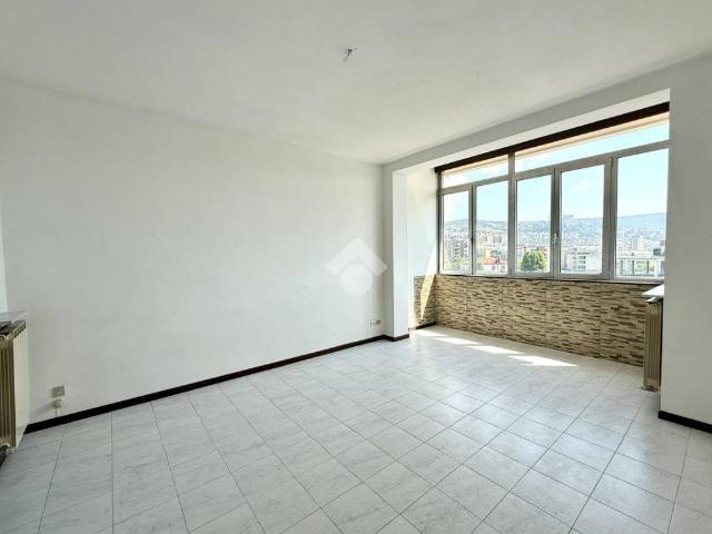 Appartamento in vendita a Servola-Chiarbola-Valmaura-Borgo San Sergio, Villa Opicina