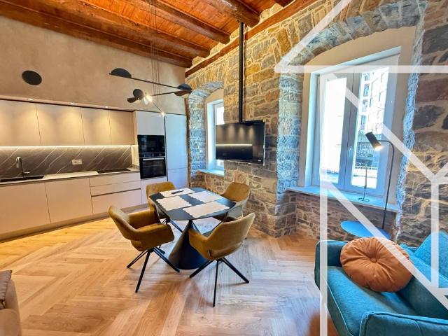 Appartamento in vendita a Barriera Vecchia, Trieste
