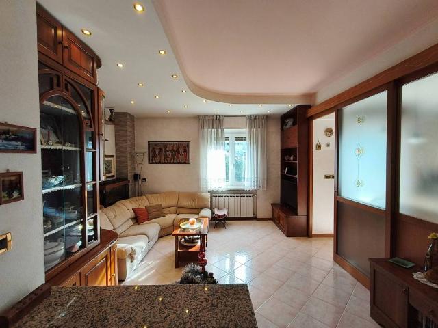 Appartamento in vendita a Barriera Vecchia-San Giacomo, Villa Opicina