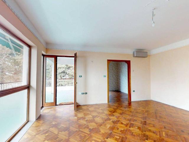 Appartamento in vendita a Opicina / Opčine, Villa Opicina