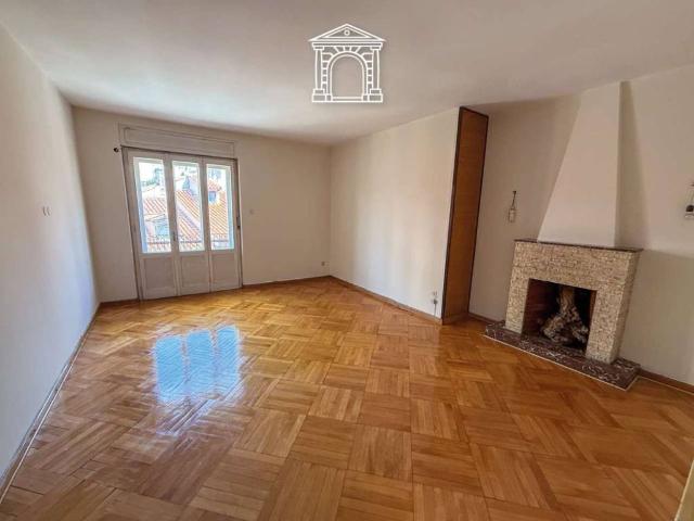 Appartamento in vendita a Barriera Vecchia-San Giacomo, Villa Opicina