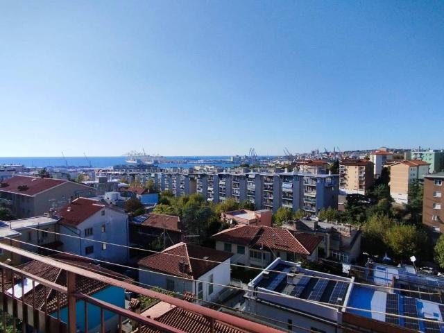 Appartamento in vendita a Servola-Chiarbola-Valmaura-Borgo San Sergio, Villa Opicina