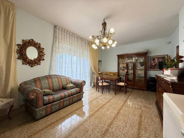 Appartamento in vendita a Puglia, Bari