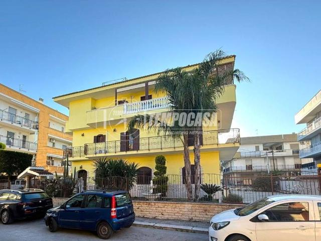 Appartamento in vendita a Puglia, Bari
