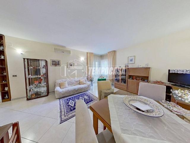 Appartamento in vendita a Puglia, Bari