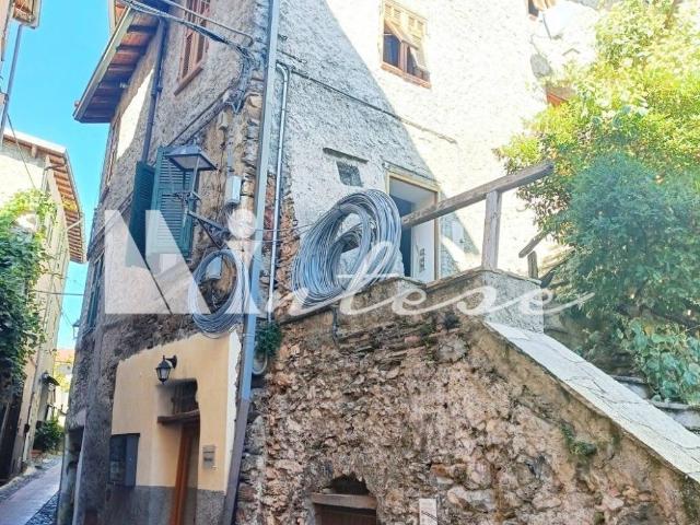 Appartamento in vendita a Triora, Liguria