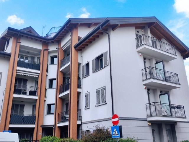 Appartamento in vendita a Triuggio, Lombardia