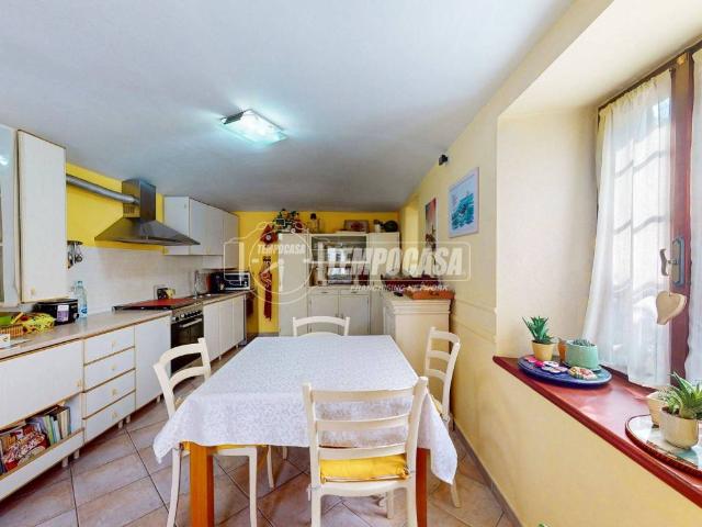 Villa Indipendente in vendita a Valle Sauglio, Trofarello