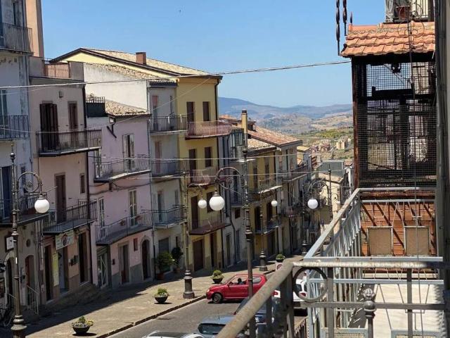 Appartamento in vendita a Troina, Sicilia