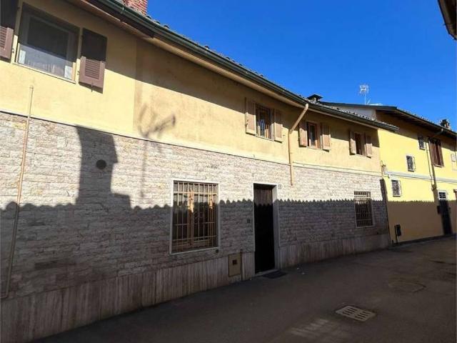 Villa Indipendente in vendita a Tromello, Pavia