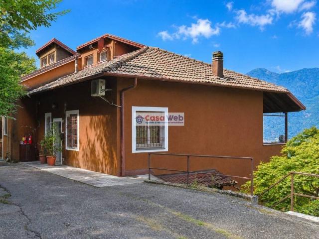 Appartamento in vendita a Comunità Montana Valli del Verbano, Tronzano Lago Maggiore