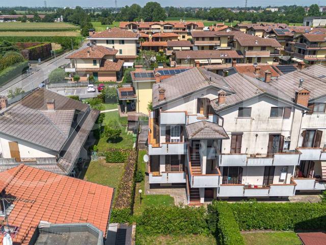 Appartamento in vendita a Truccazzano, Lombardia