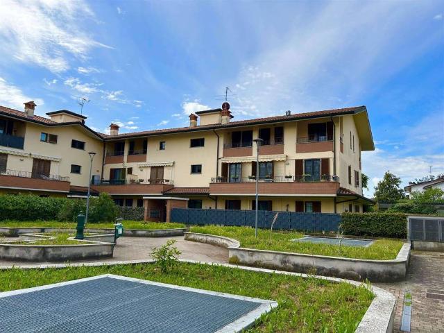 Appartamento in vendita a Truccazzano, Lombardia