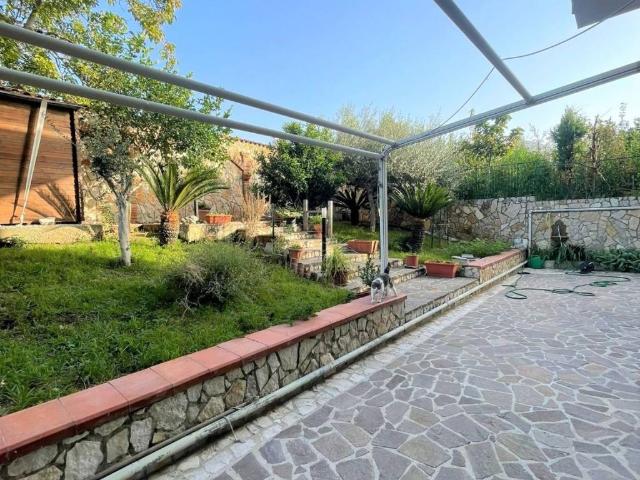 Appartamento in vendita a Tufino, Campania
