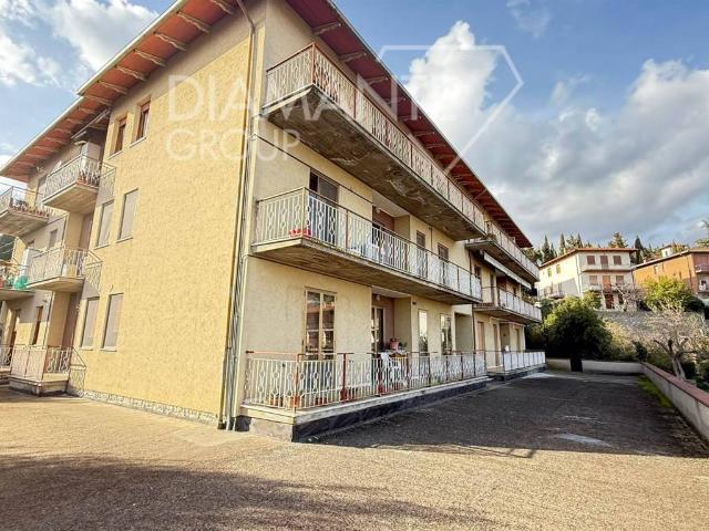 Appartamento in vendita a Tuoro Sul Trasimeno, Umbria