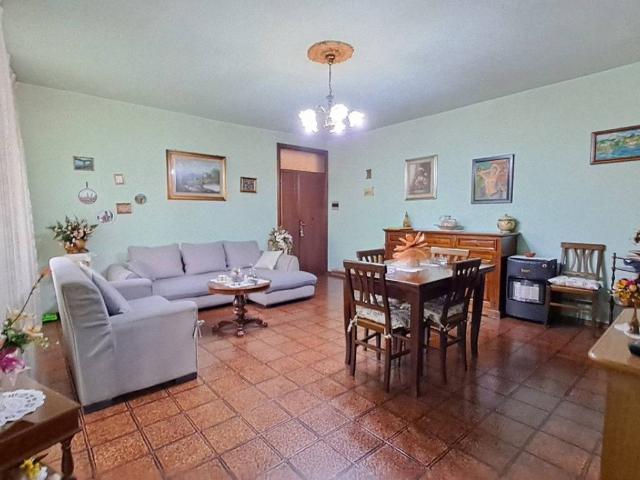 Appartamento in vendita a Tuoro Sul Trasimeno, Umbria