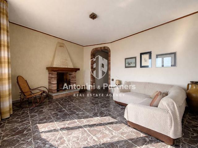 Appartamento in vendita a Tuoro Sul Trasimeno, Umbria