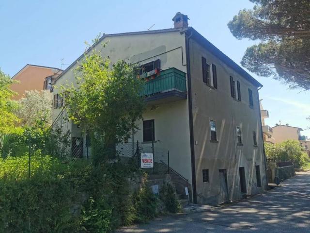 Appartamento in vendita a Tuoro Sul Trasimeno, Umbria