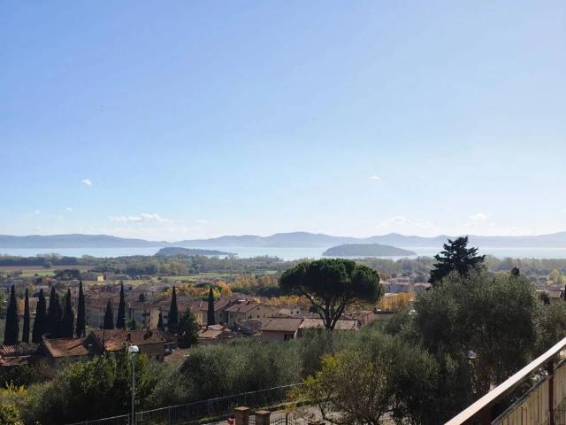 Appartamento in vendita a Tuoro Sul Trasimeno, Umbria
