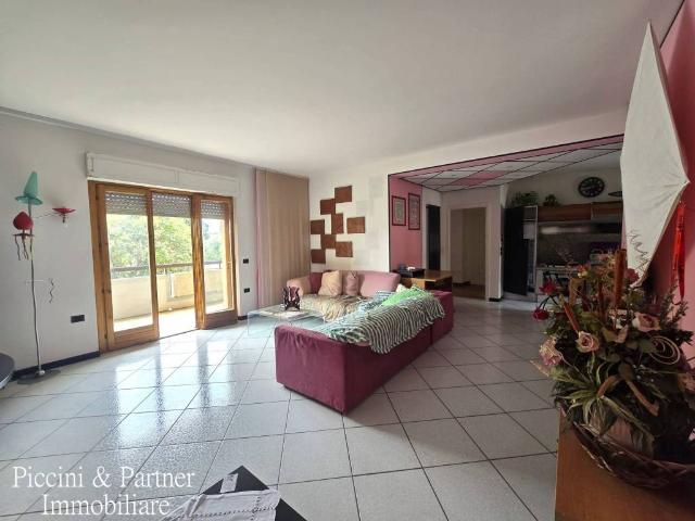 Appartamento in vendita a Tuoro Sul Trasimeno, Umbria