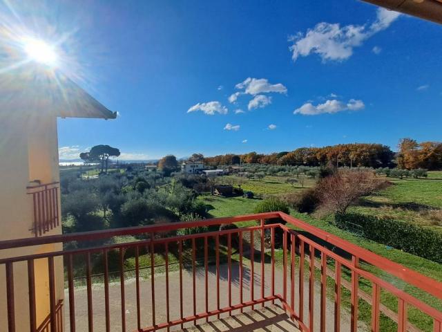 Appartamento in vendita a Tuoro Sul Trasimeno, Umbria