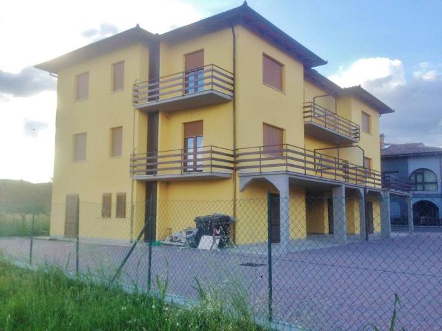 Appartamento in vendita a Tuoro Sul Trasimeno, Umbria