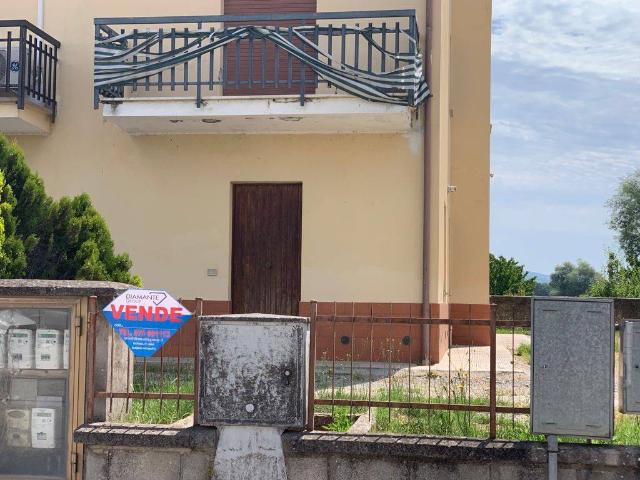 Appartamento in vendita a Tuoro Sul Trasimeno, Umbria