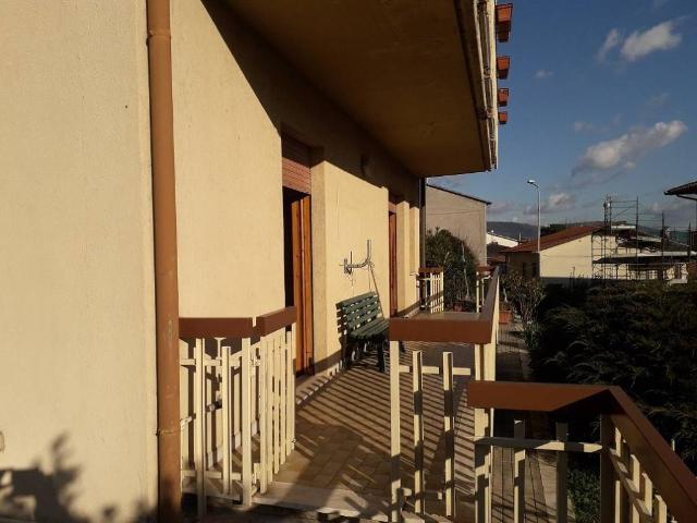 Appartamento in vendita a Tuoro Sul Trasimeno, Umbria