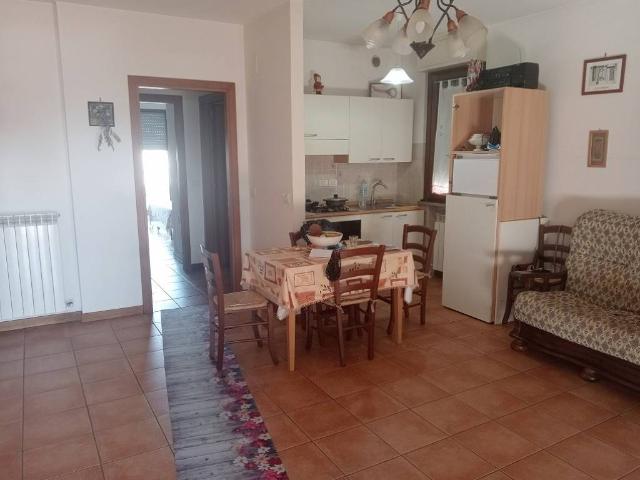 Appartamento in vendita a Tuoro Sul Trasimeno, Umbria