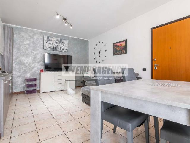 Appartamento in vendita a Turate, Como