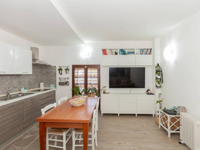 Appartamento in vendita a Turate, Lombardia