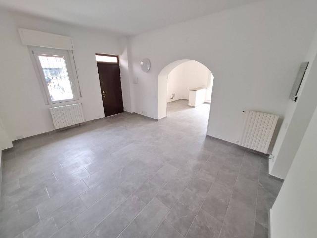 Appartamento in vendita a Turate, Lombardia