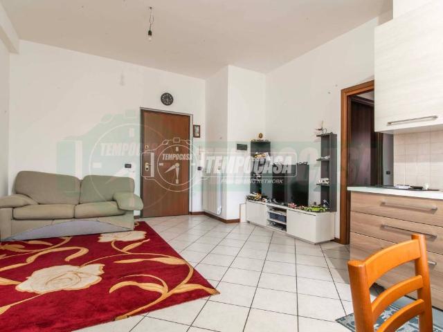 Appartamento in vendita a Turate, Lombardia