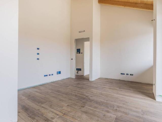 Appartamento in vendita a Turate, Lombardia