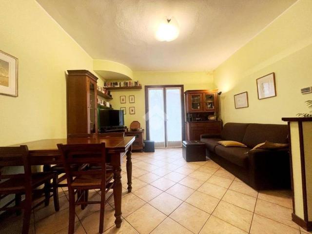 Appartamento in vendita a Turate, Como
