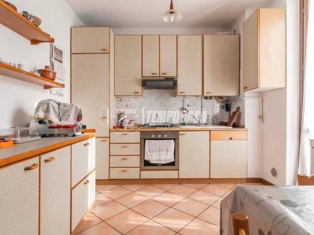 Appartamento in vendita a Turate, Como