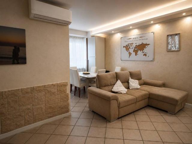 Appartamento in vendita a Turate, Lombardia