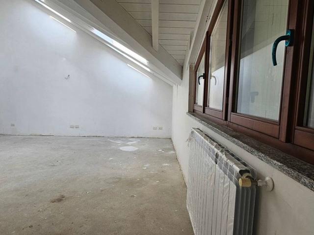 Appartamento in vendita a Turbigo, Milano