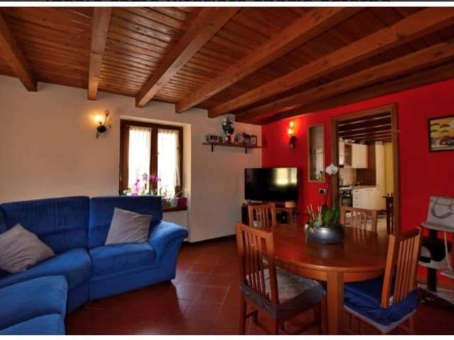 Appartamento in vendita a Ubiale Clanezzo, Lombardia