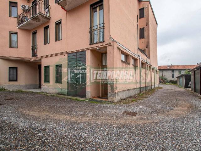 Appartamento in vendita a Uboldo, Lombardia