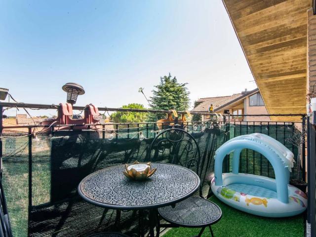 Appartamento in vendita a Uboldo, Lombardia