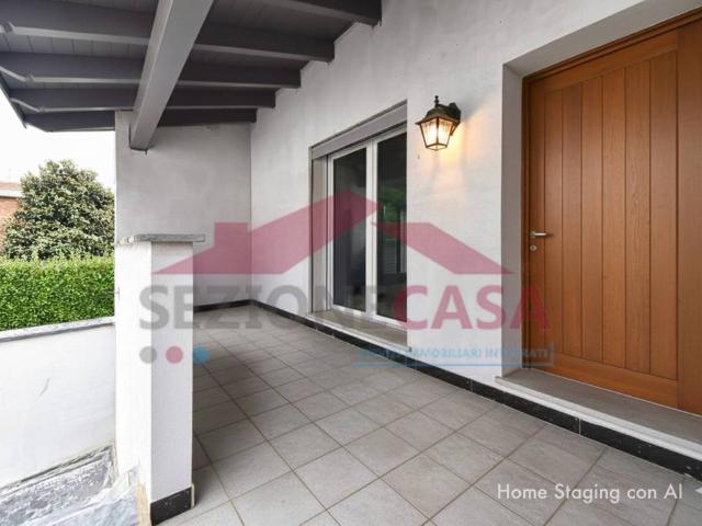 Appartamento in vendita a Uboldo, Lombardia