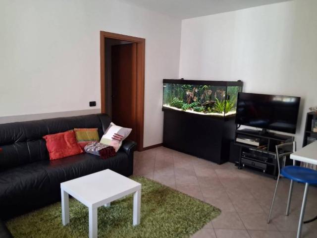 Appartamento in vendita a Uboldo, Lombardia