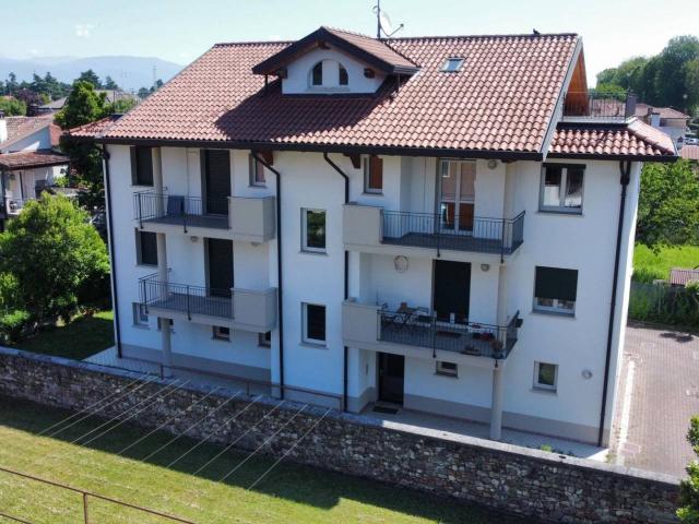 Appartamento in vendita a Paderno, Reana Del Roiale